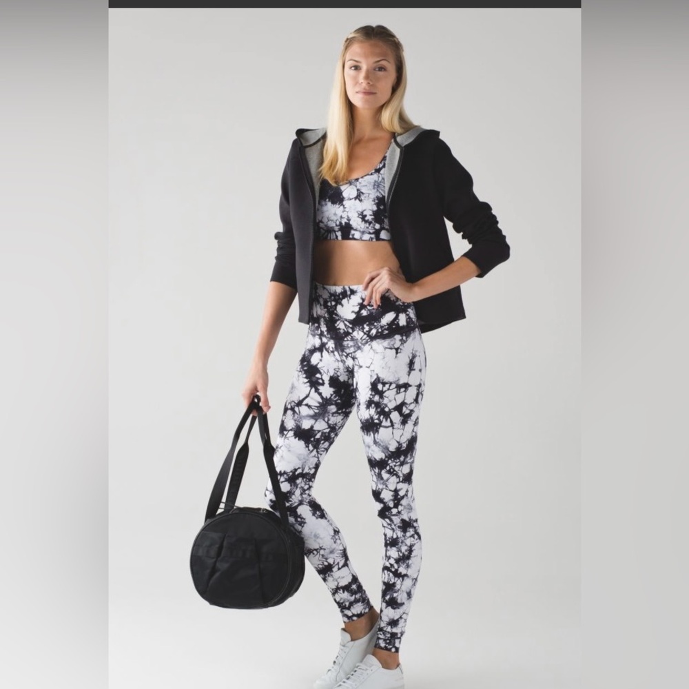 * Lululemon Shibori Black White Pattern Wunder Under Leggings SZ 8 *